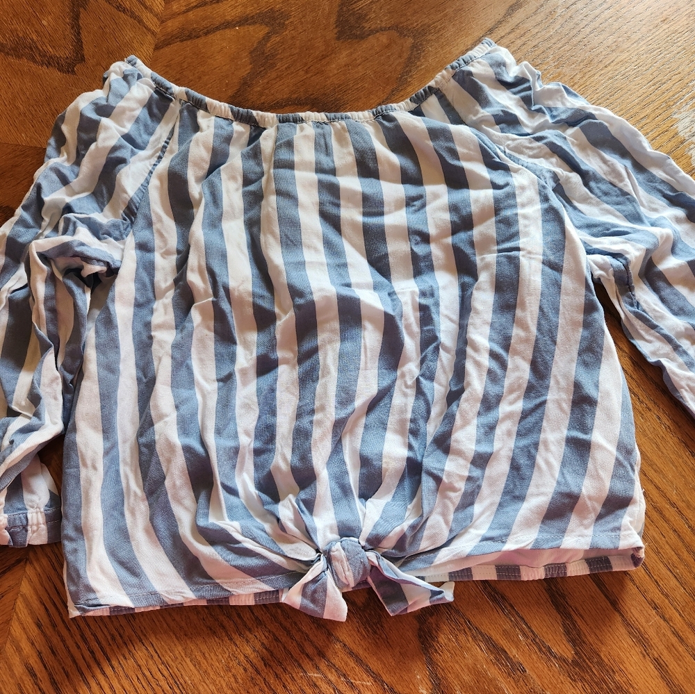 Abercrombie Kids blue stripped blouse size 9/10 girls